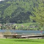 Regine Haus Kmb Seeblick Am Ossiachersee, Hallenbad, Skiarena Gerlitzen Bodensdorf