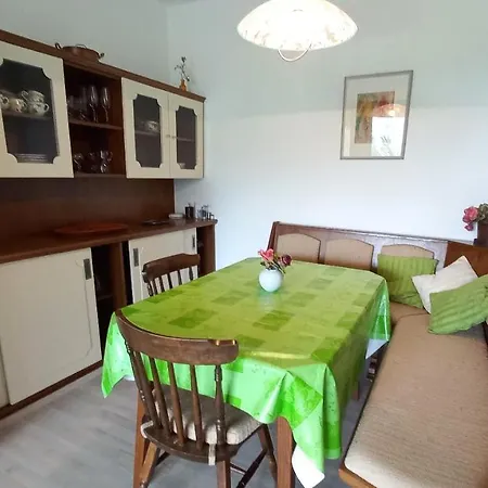 Appartement Regine Haus Kmb Seeblick Am Ossiachersee, Hallenbad, Skiarena Gerlitzen Bodensdorf