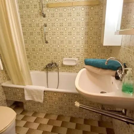 Regine Haus Kmb Seeblick Am Ossiachersee, Hallenbad, Skiarena Gerlitzen Bodensdorf