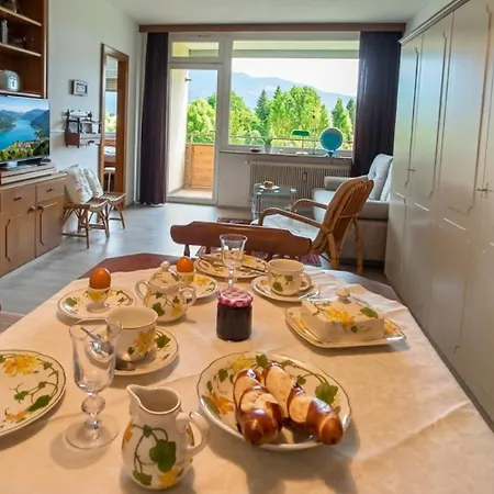 Regine Haus Kmb Seeblick Am Ossiachersee, Hallenbad, Skiarena Gerlitzen Apartamento *