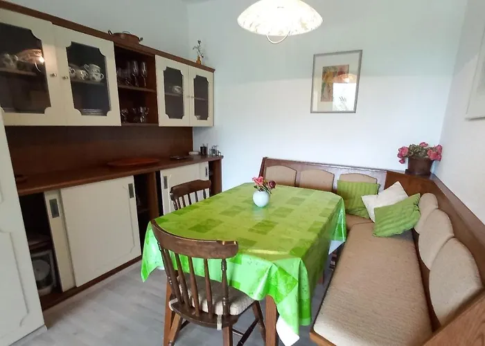 Apartment Regine Haus Kmb Seeblick Am Ossiachersee, Hallenbad, Skiarena Gerlitzen Bodensdorf