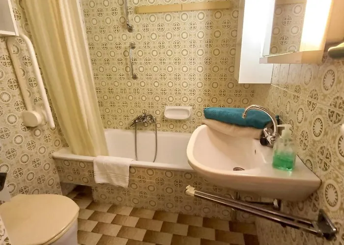 Regine Haus Kmb Seeblick Am Ossiachersee, Hallenbad, Skiarena Gerlitzen Bodensdorf